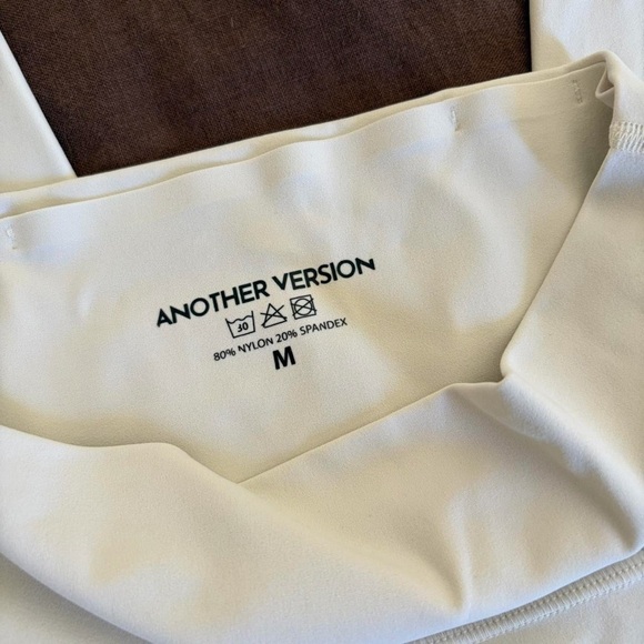 Another Version Second Skin Leggings Bone Medium - Picture 5 of 6